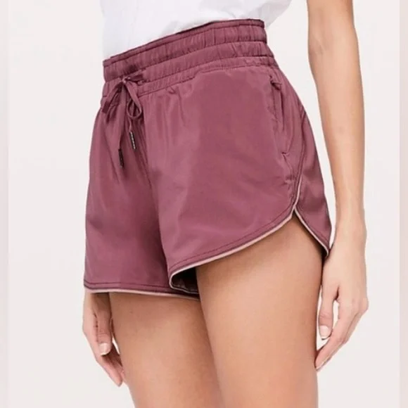 Lululemon Reversibile mauve & tan size 4 - Picture 1 of 15